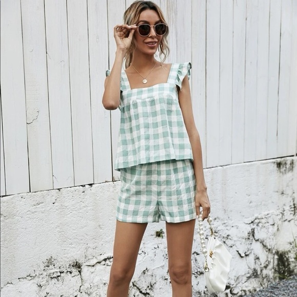 NEW Gingham ruffle strap top and shorts - Picture 5 of 7
